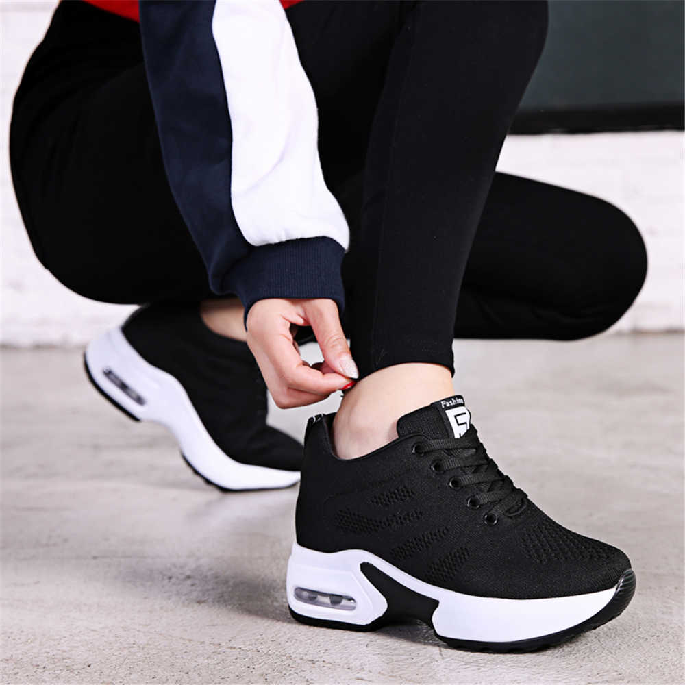 Women Shoes Types - Buty damskie: sneakersy, mokasyny, buty sportowe,