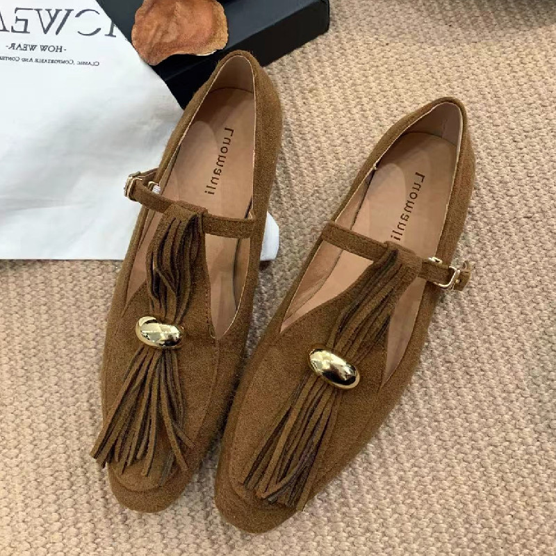 Women Shoes Types - Damskie baleriny typu T ze sztucznego