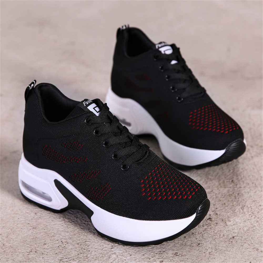 Buty damskie: sneakersy, mokas – Women Shoes Types recenzja i cena