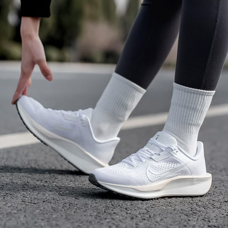 Damskie buty NIKE QEST 6 Mesh  – Women Shoes Hong Kong recenzja i cena