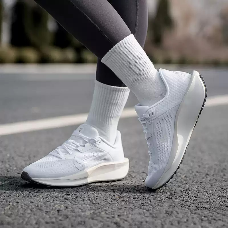 Damskie buty NIKE QEST 6 Mesh  – Women Shoes Hong Kong recenzja i cena